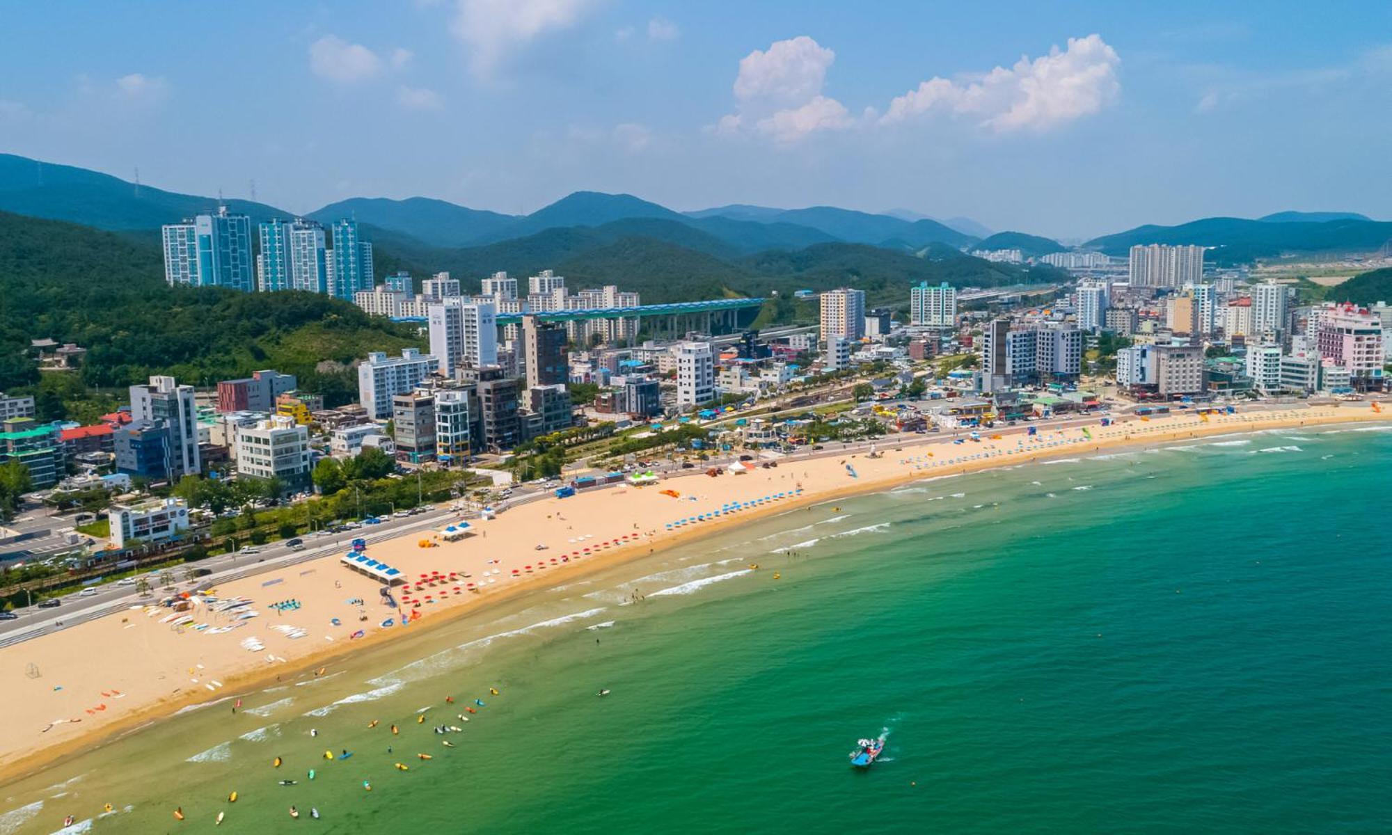 Paul Mare Pool * Busan
